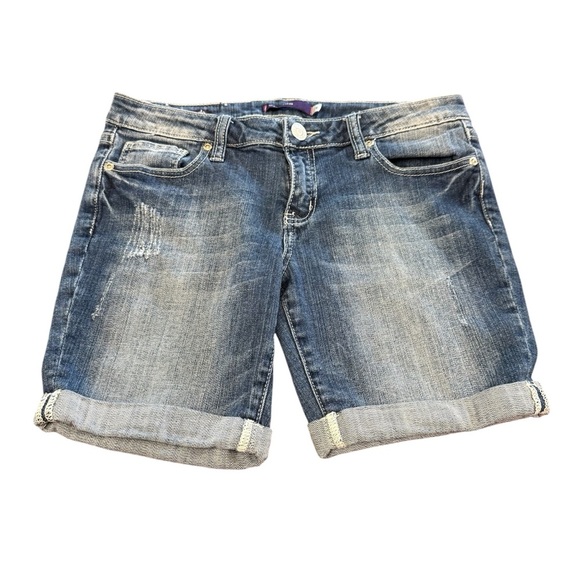 Vigoss size 5 Bermuda Blue Jean Shorts with Distressed Wash and Cuffed Hem - Picture 1 of 8